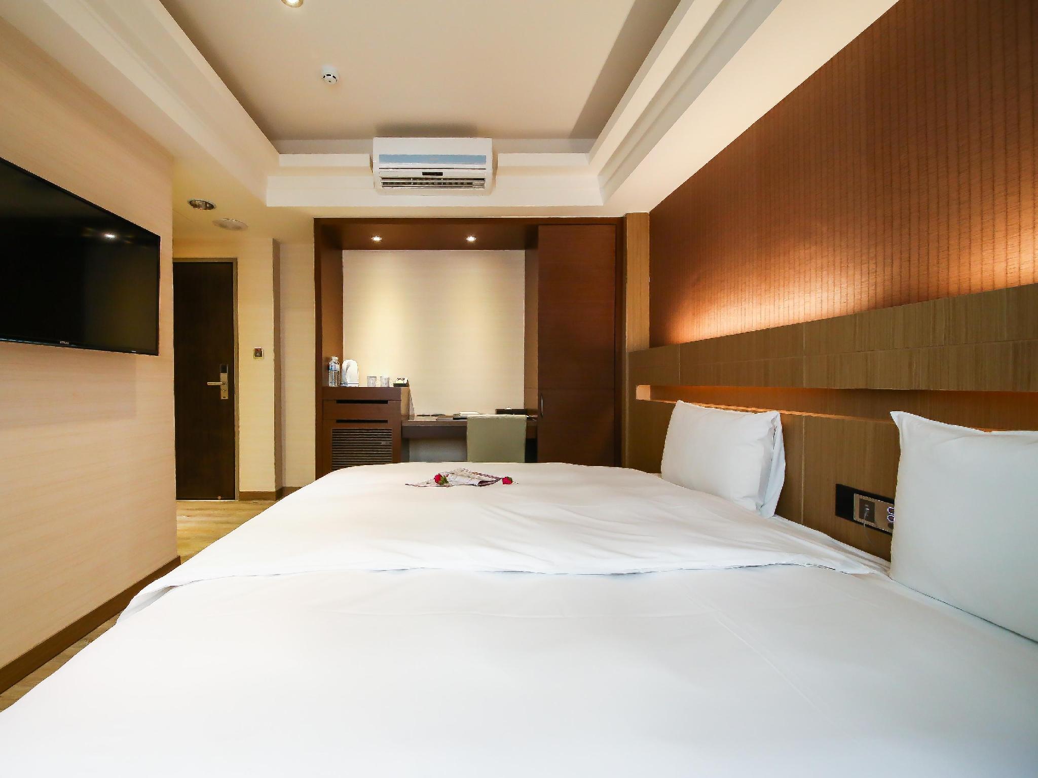Standard, Double Bed