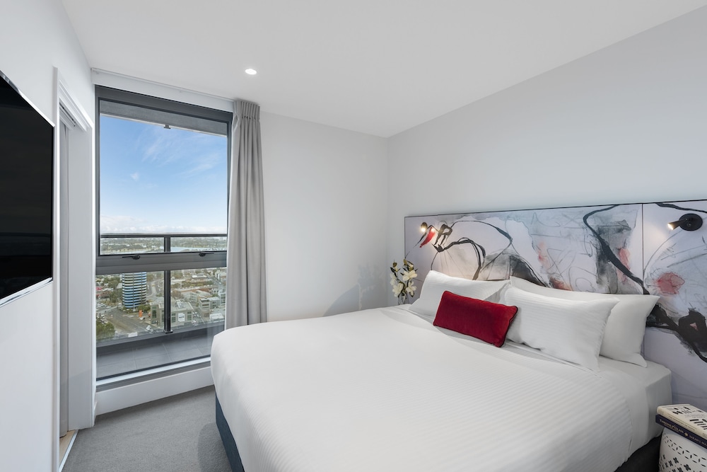 2 BEDROOMS, SKY, JUNIOR, APARTMENT