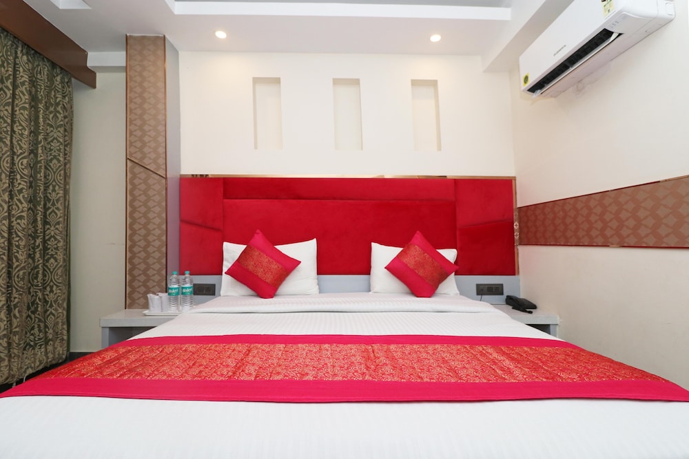 Hotel Krishna Plaza 23/43