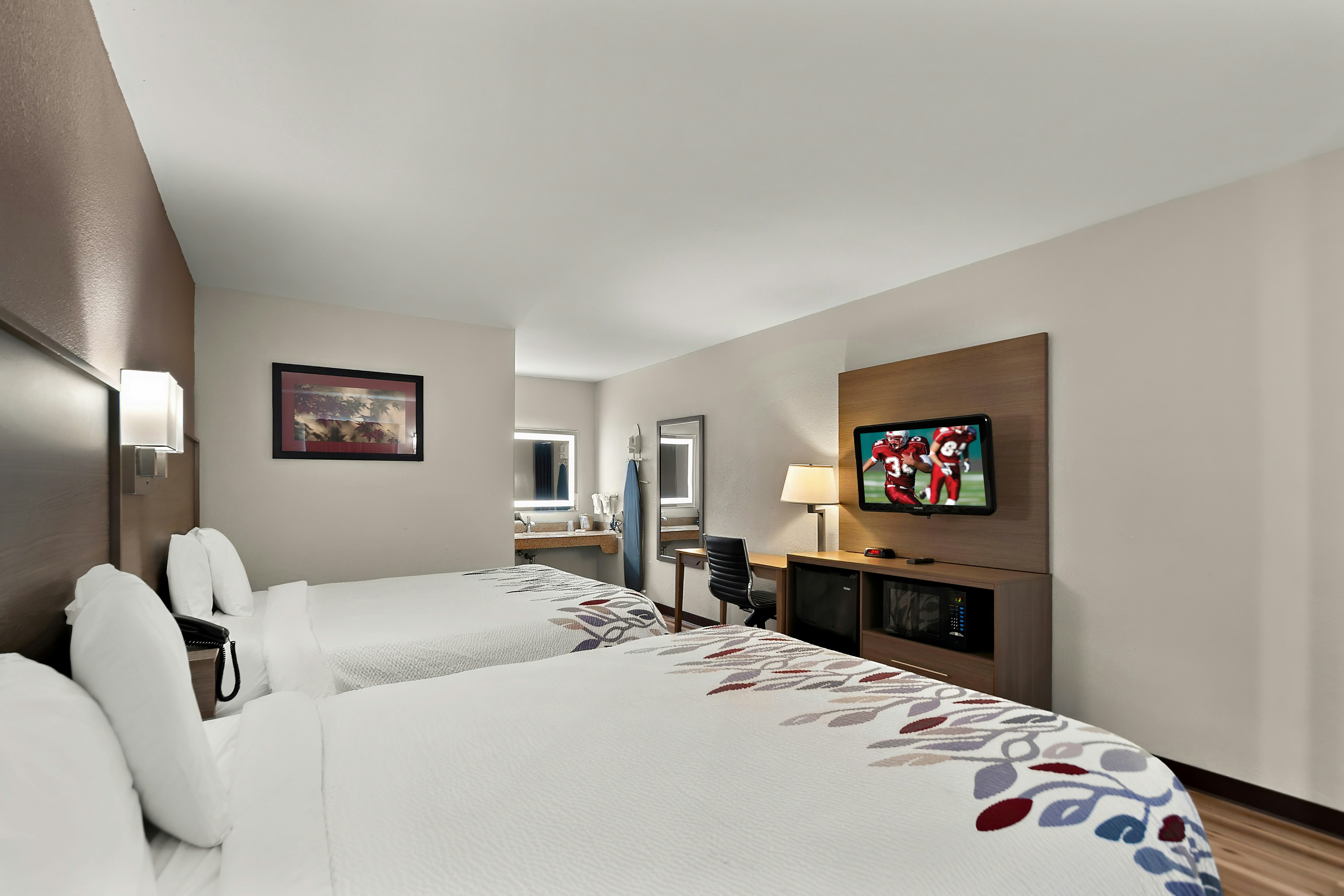 غرفة ديلوكس بسريرين كوين لذوي الإعاقة، Red Roof Inn Winchester, VA 2/4