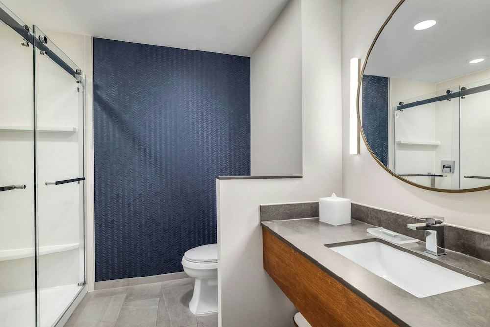 Fairfield Inn & Suites by Marriott San Antonio Medical Center 50/50