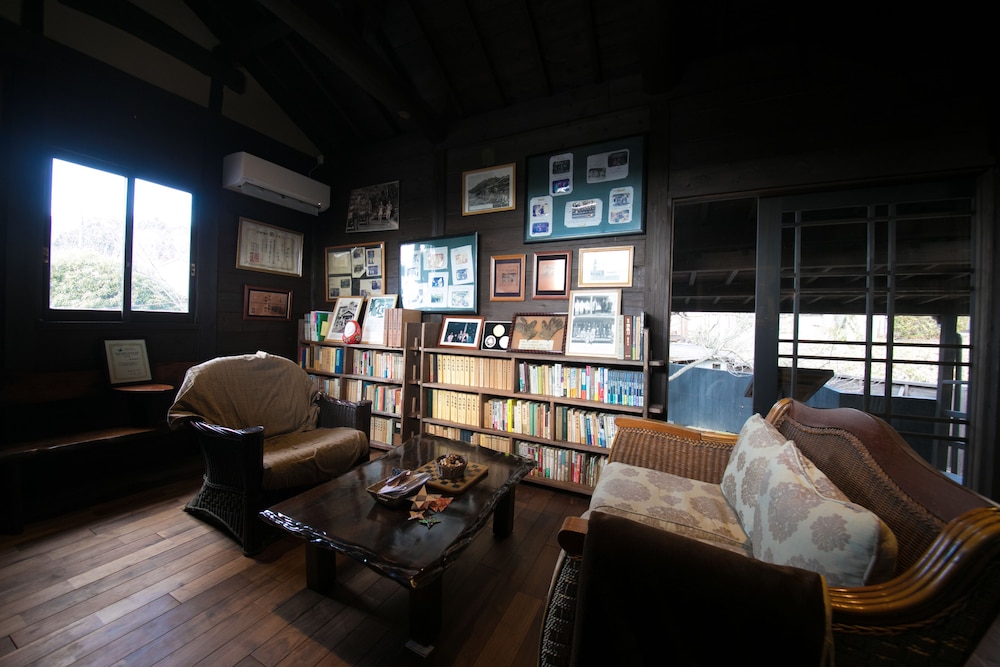 The Kingfisher Resort (Shukubo Kawaseminoshou) 34/50