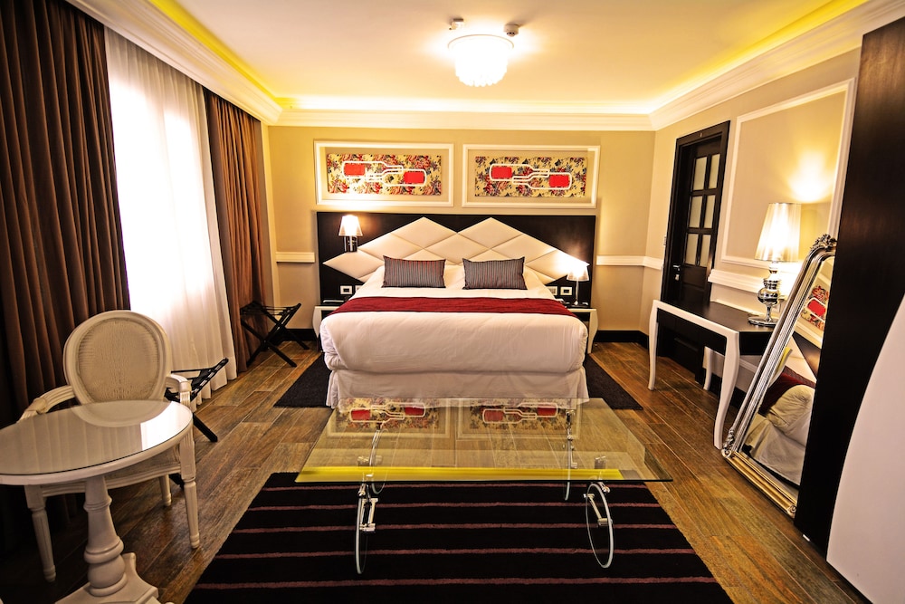 1 BEDROOM, DELUXE, SUITE, CITY VIEW