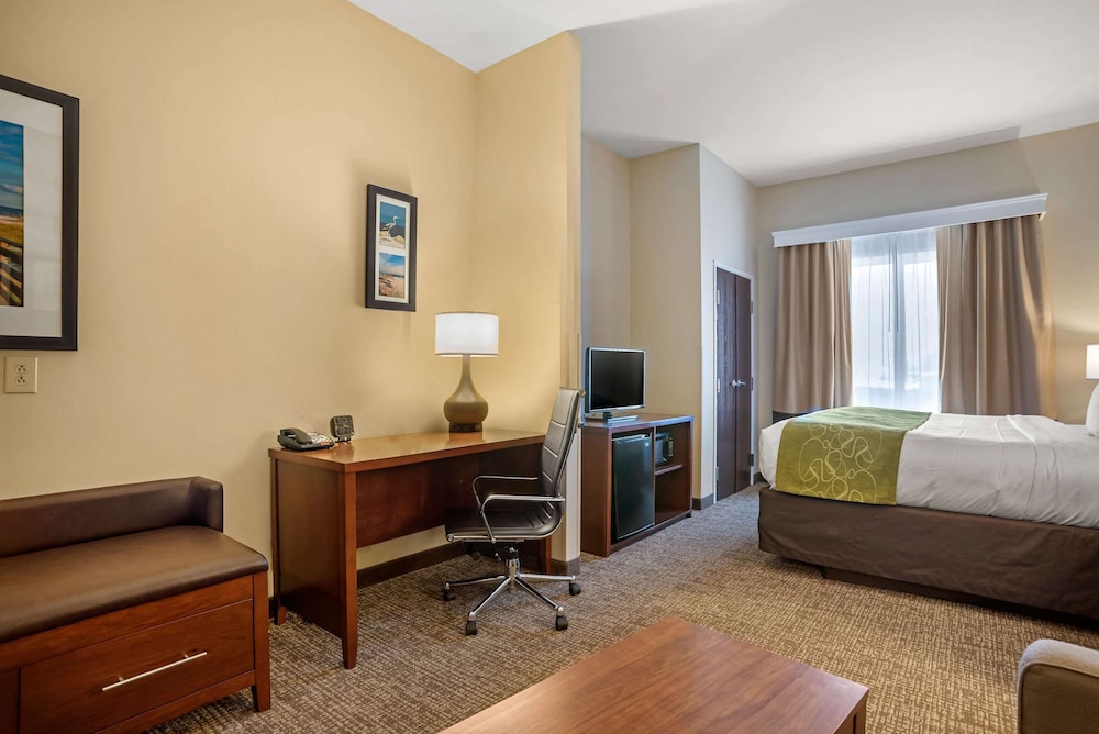 Comfort Suites Foley - North Gulf Shores 10/26