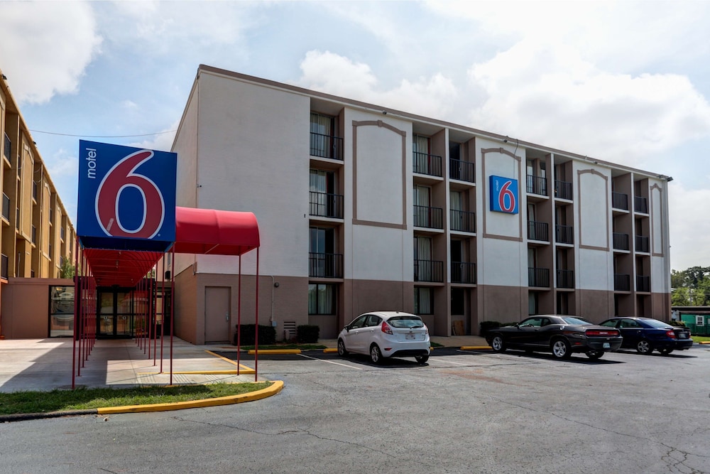 Motel6 Jackson, TN 50/54