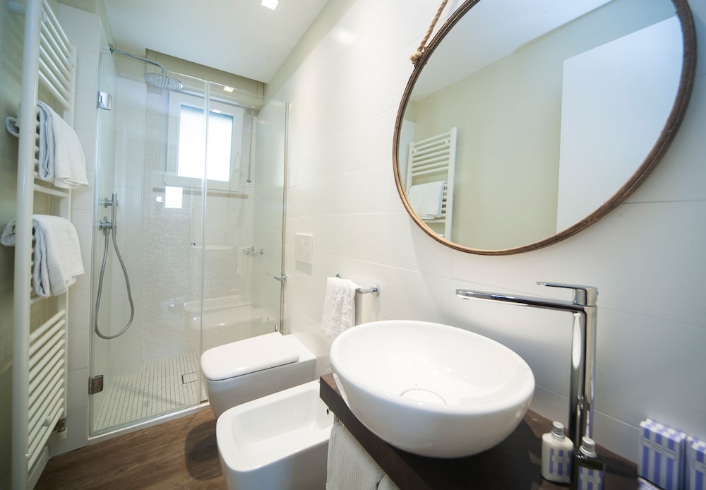 Top, Prestige, Apartment, 2 Queen and Twin Beds, Trundle Bed, Residence Charming Apartments 5/9