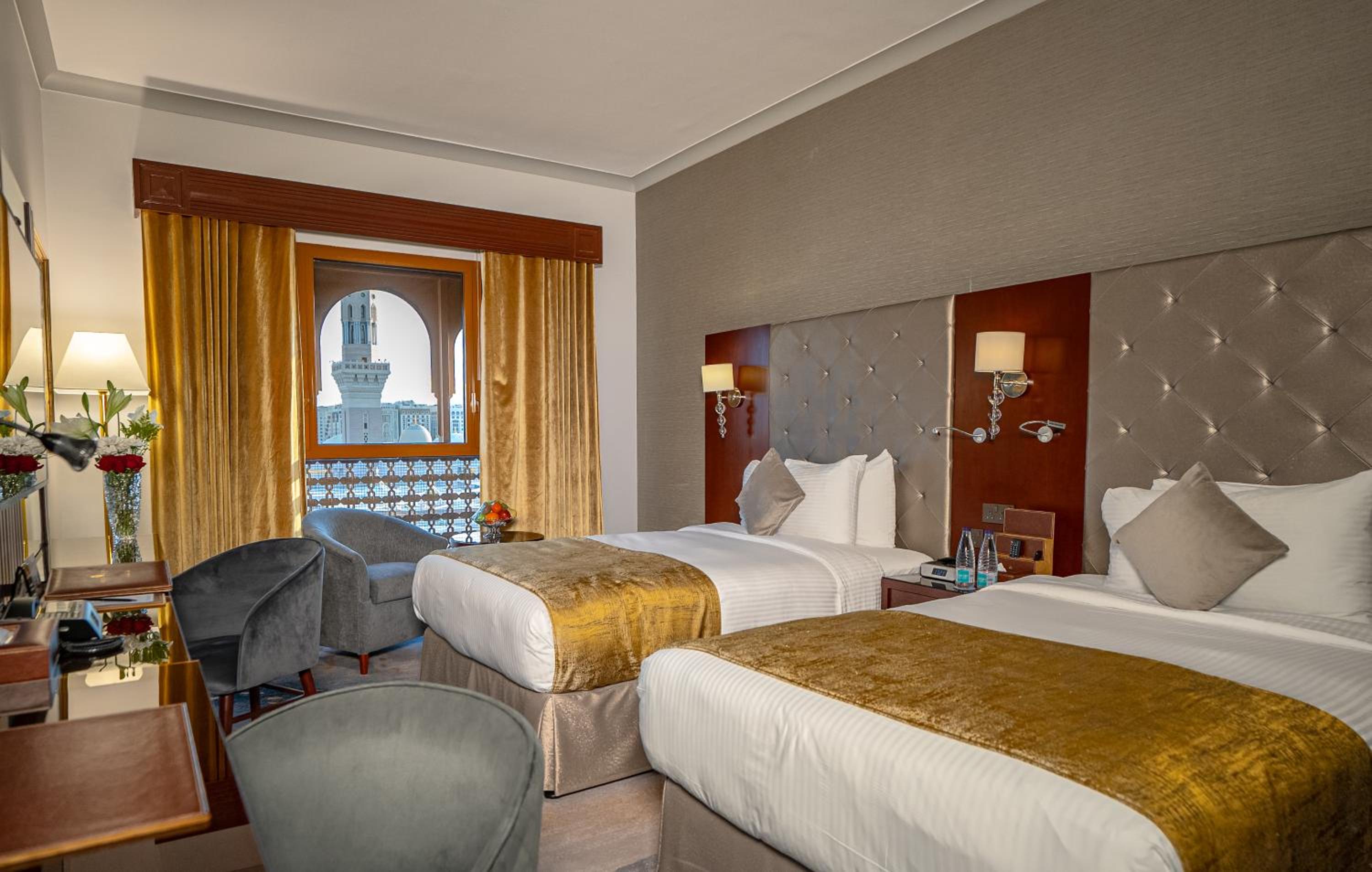 Haram, Deluxe, Twin Beds