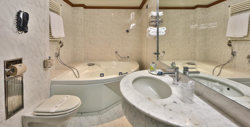 Standard, Single Bed, French Bed، Best Western Hotel Moderno Verdi 7/9