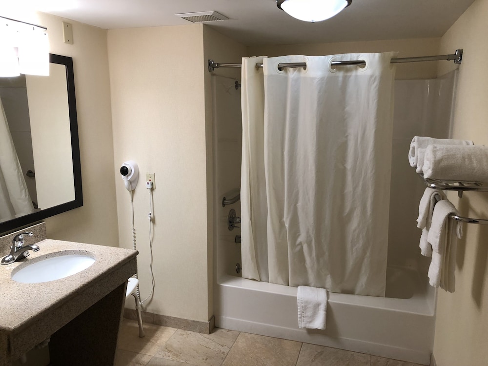 MHO INN and SUITES 14/48