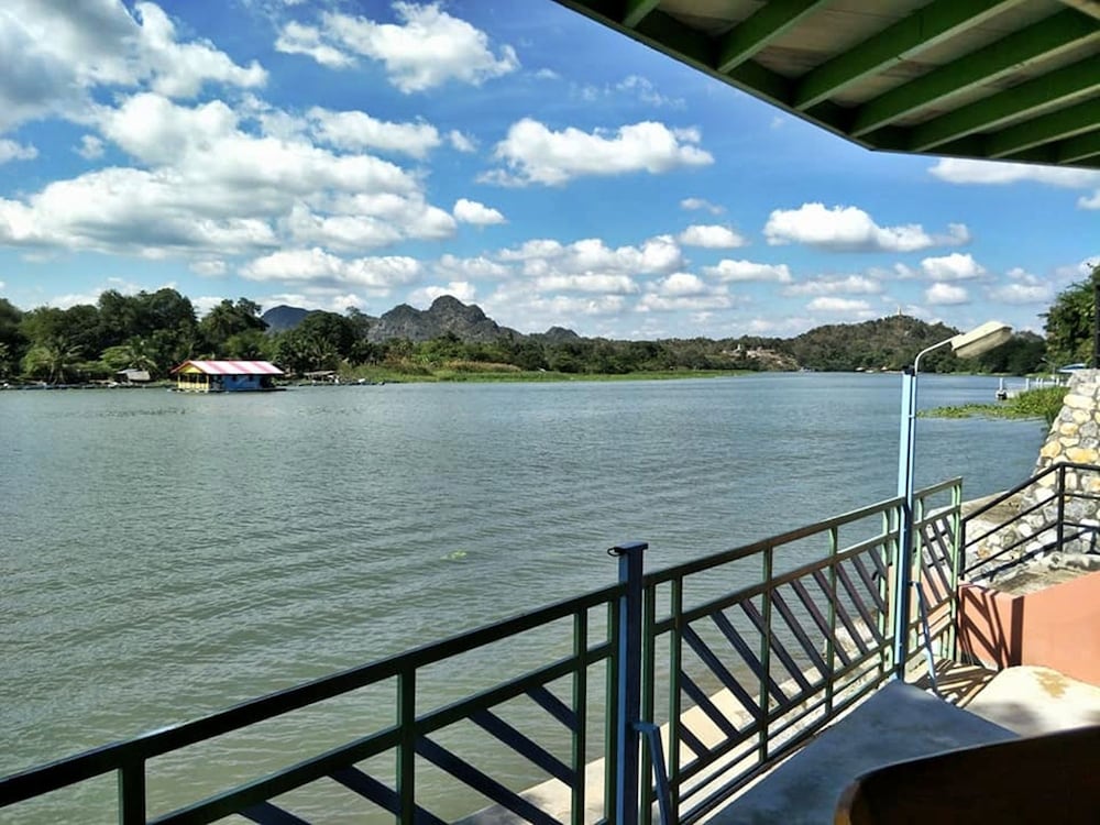 Golden Dragon Resort Kanchanaburi (ex Srisook Resort) 38/50