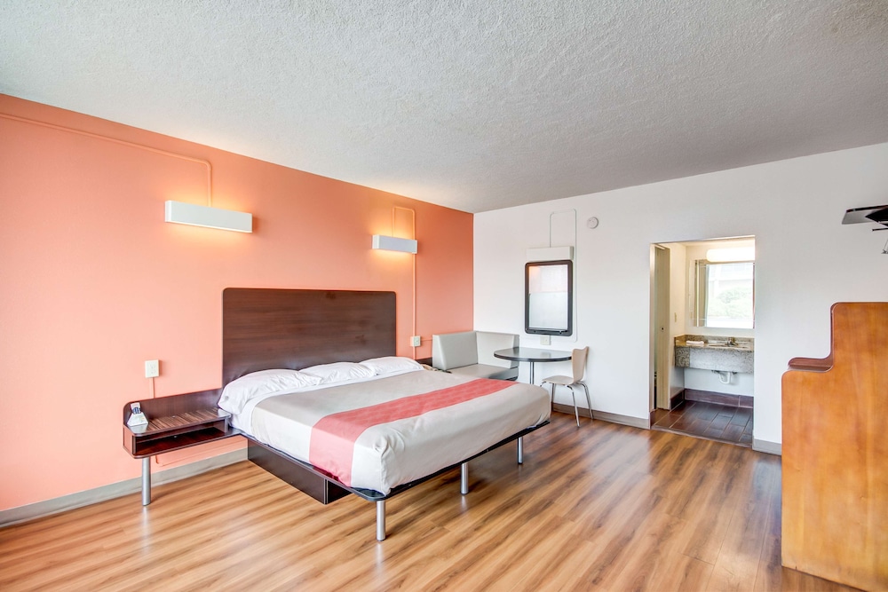 Motel6 Somerset, KY 11/29