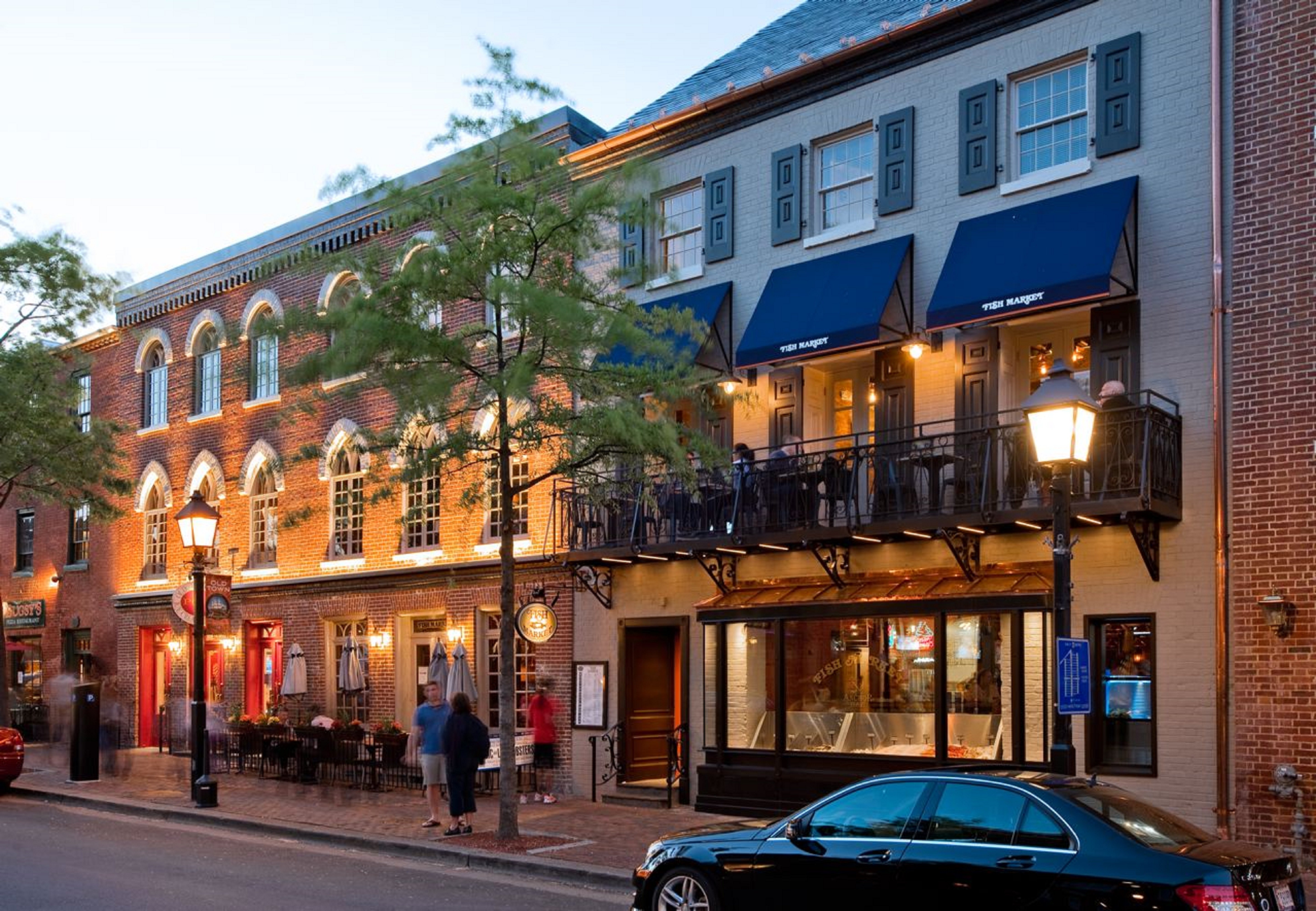 HOTEL INDIGO OLD TOWN ALEXANDRIA 3/82