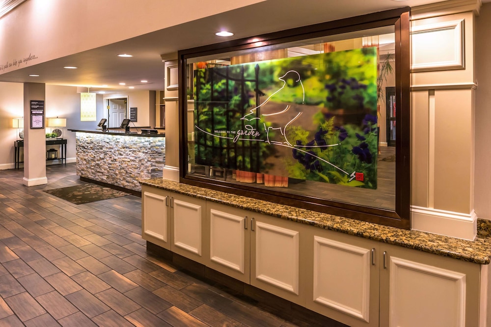 Hilton Garden Inn Detroit Southfield 7/84