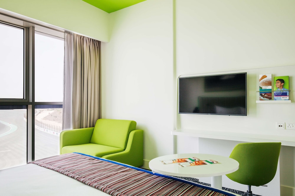 Park Inn By Radisson Dubai Motor City 36/76