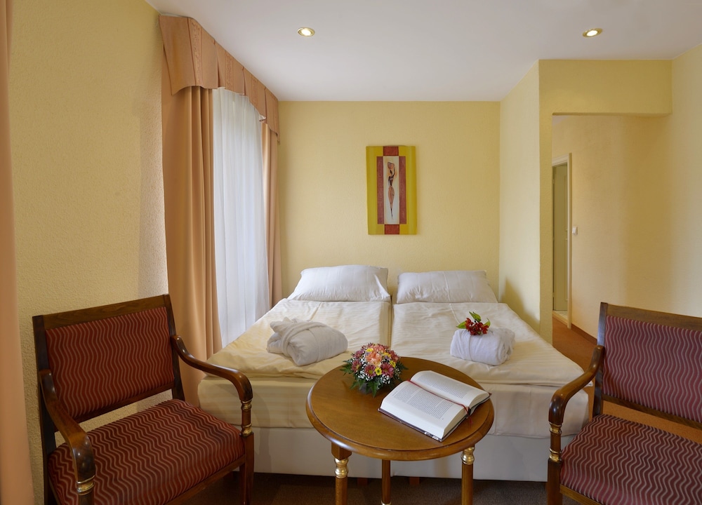 HOTEL CONTINENTAL 45/64