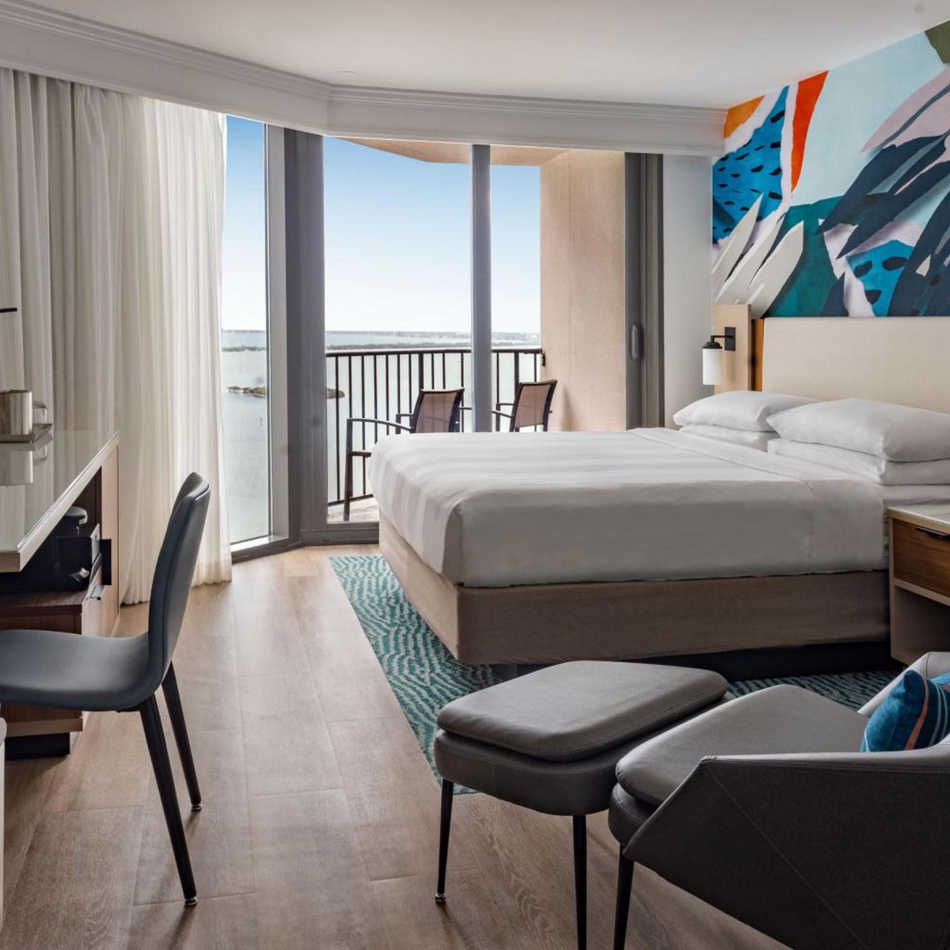 Room, King Bed, Partial Bay View