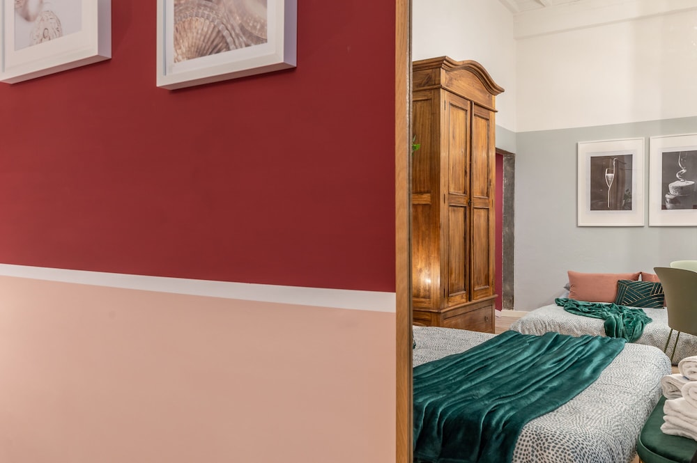 Suite, Apartment, Queen Bed, Sofa, Terrace