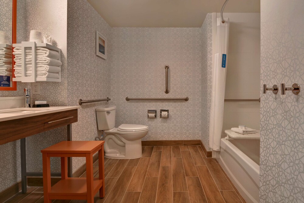 Hampton Inn and Suites Clearwater/St. Petersburg-Ulmerton Road 19/52