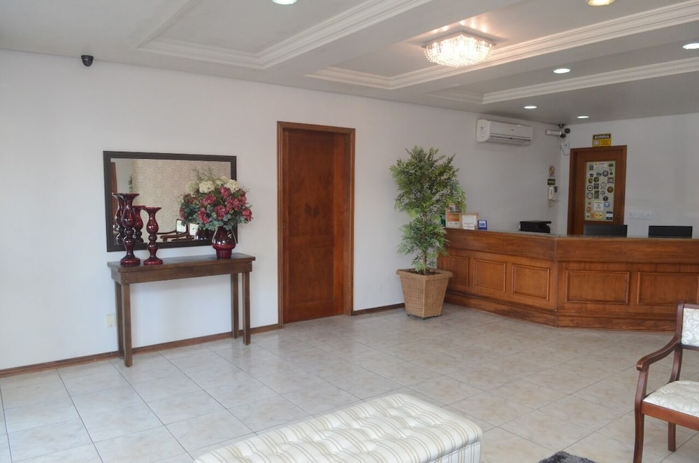 River Hotel 7/50