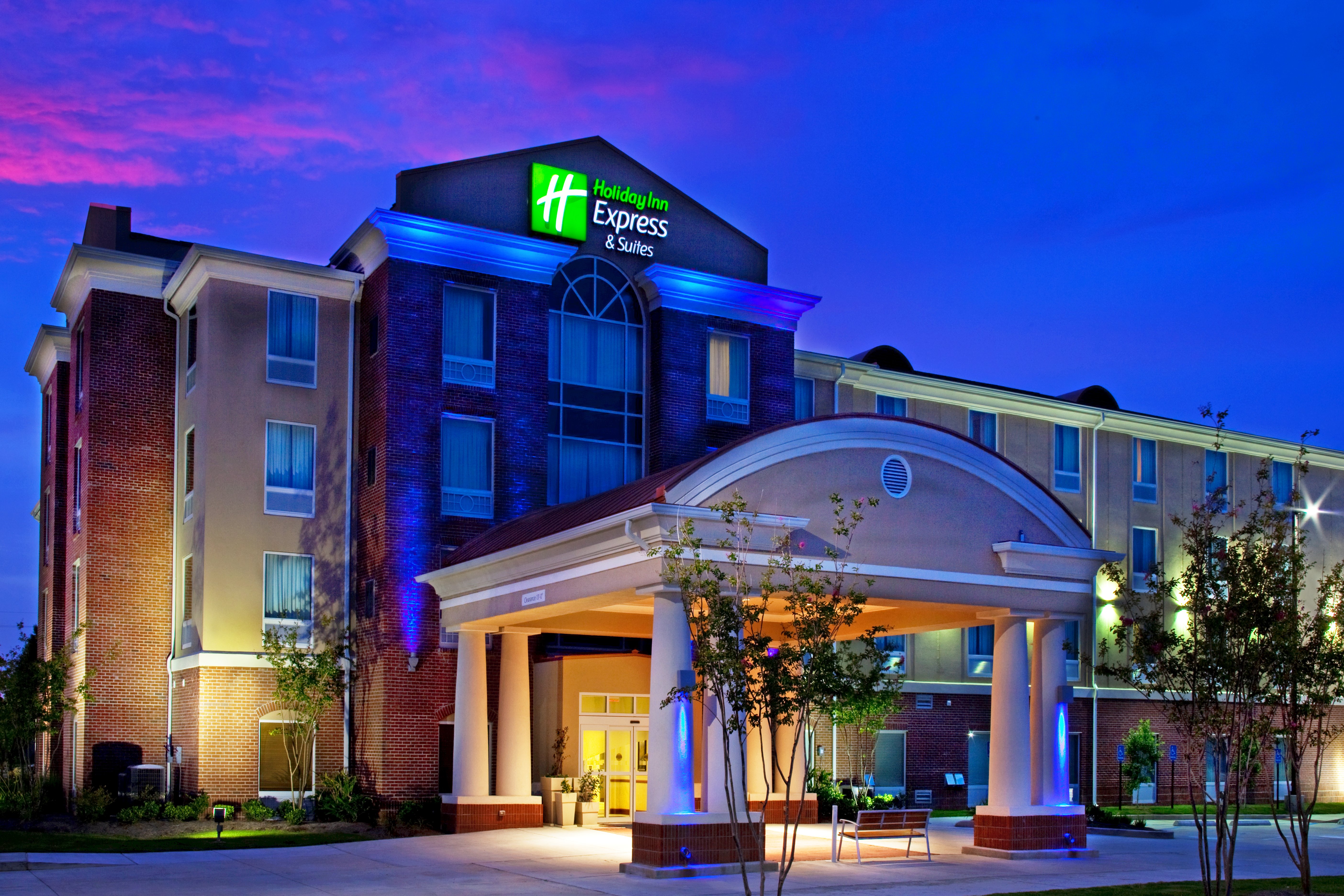 Holiday Inn Express Hotel And Suites Baton Rouge East 1/41