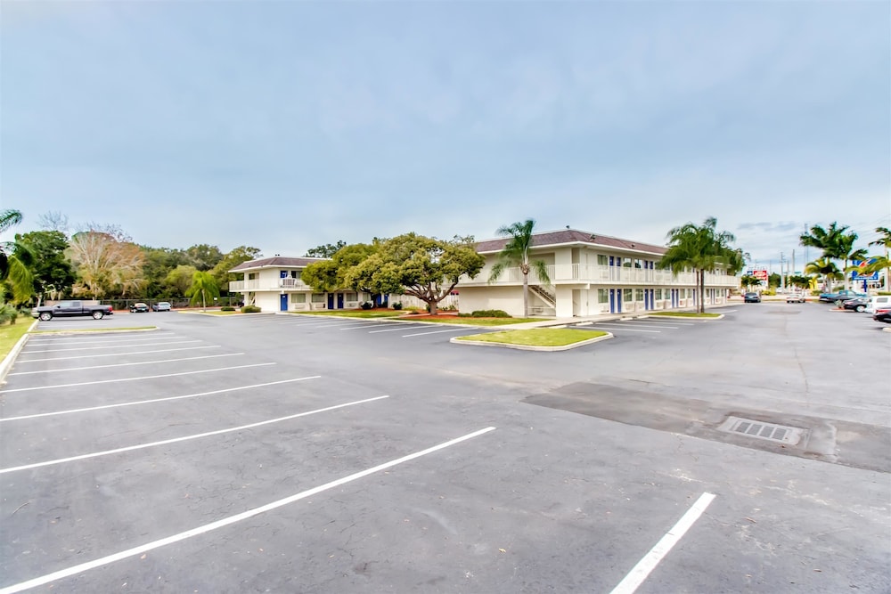 Motel6 Venice, FL 47/63