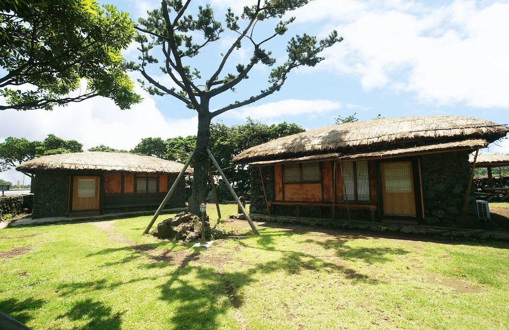Chan's House Pension 15/20