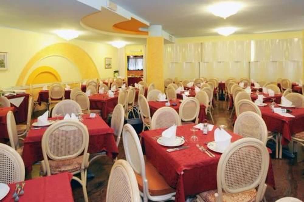 Sport Hotel Olimpo 51/65
