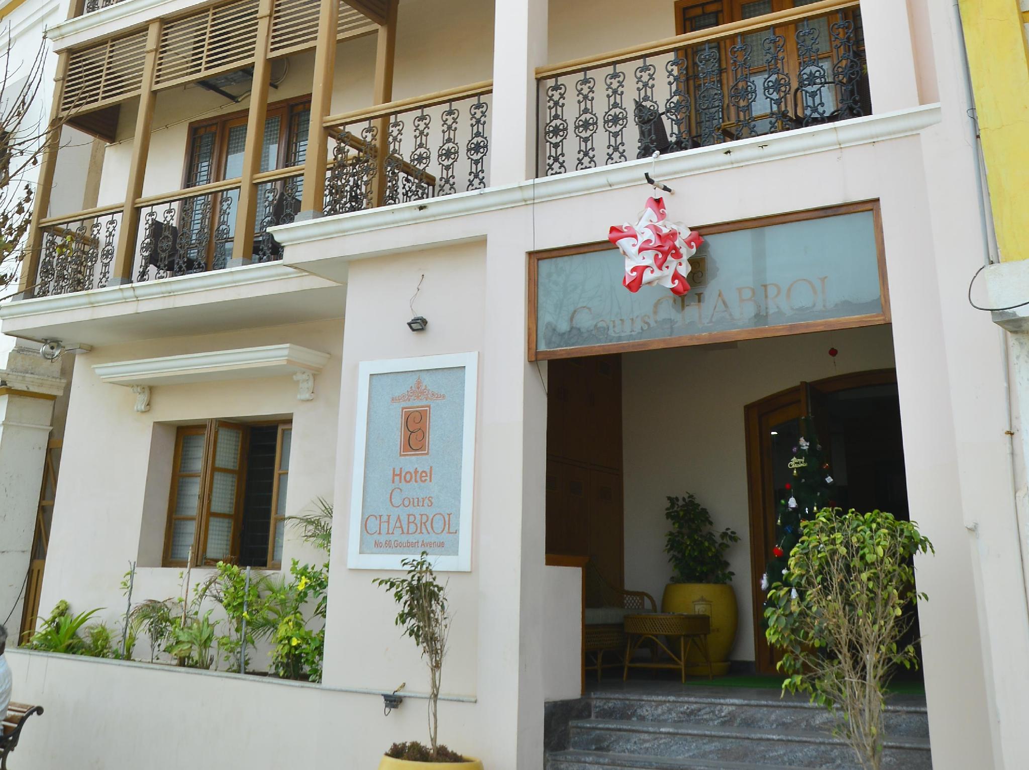 Cours Chabrol A Heritage Hotel By The Sea 2/35