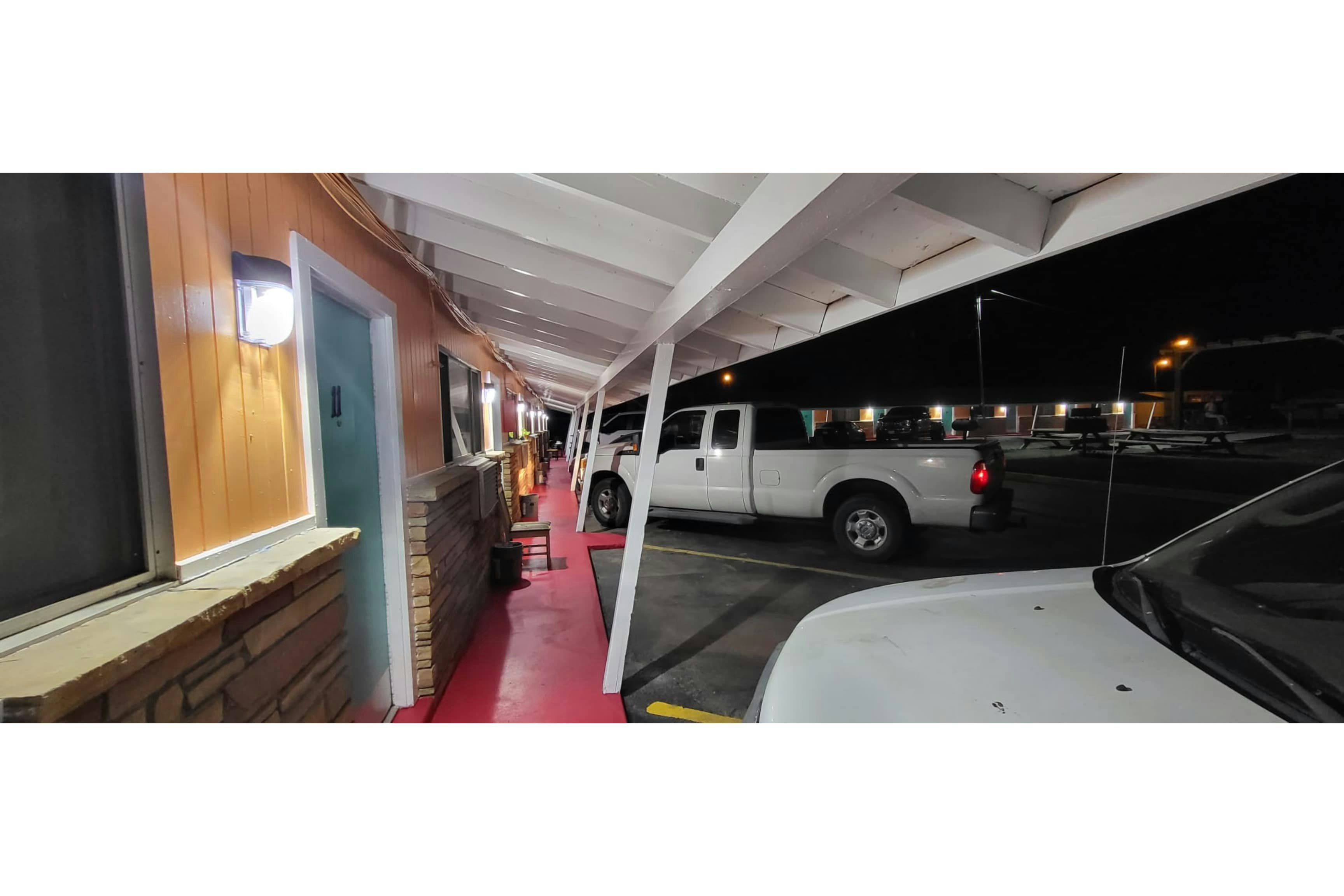 Gulfway Motel By OYO Near Airport I 37 28/30