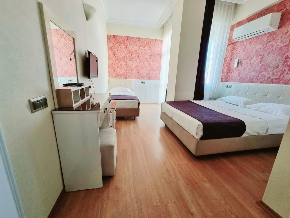 Europa Hotel 15/61