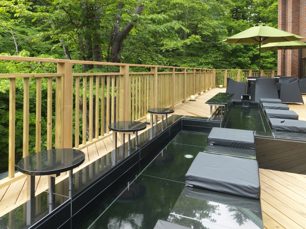 Niseko Konbu Onsen Tsuruga Besso Moku No Sho 65/70