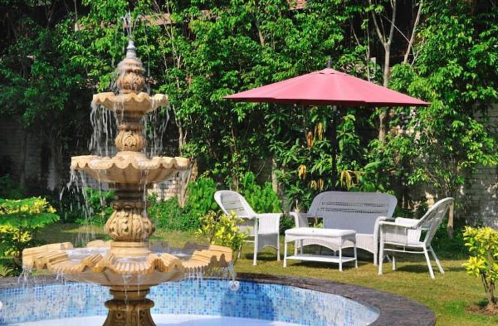 LE ROI RESORT 6/31
