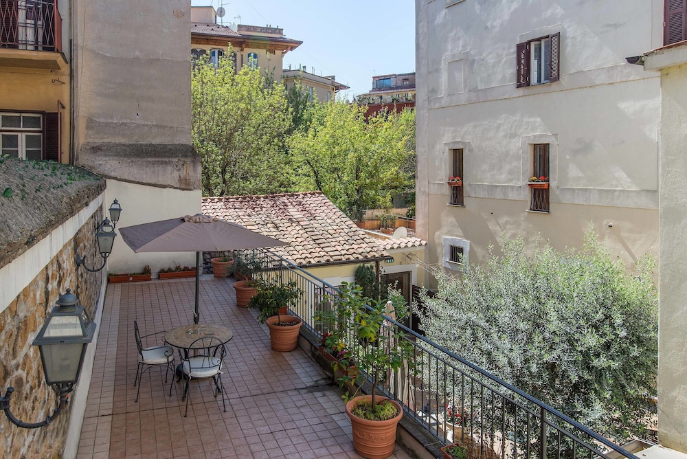 Relais Le Clarisse A Trastevere 68/78