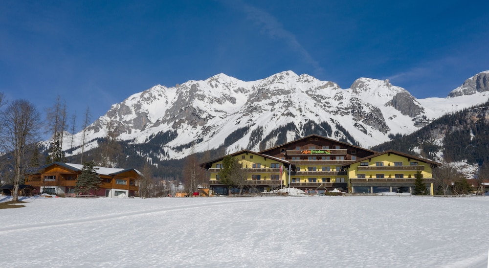 HOTEL ALMFRIEDEN 1/50