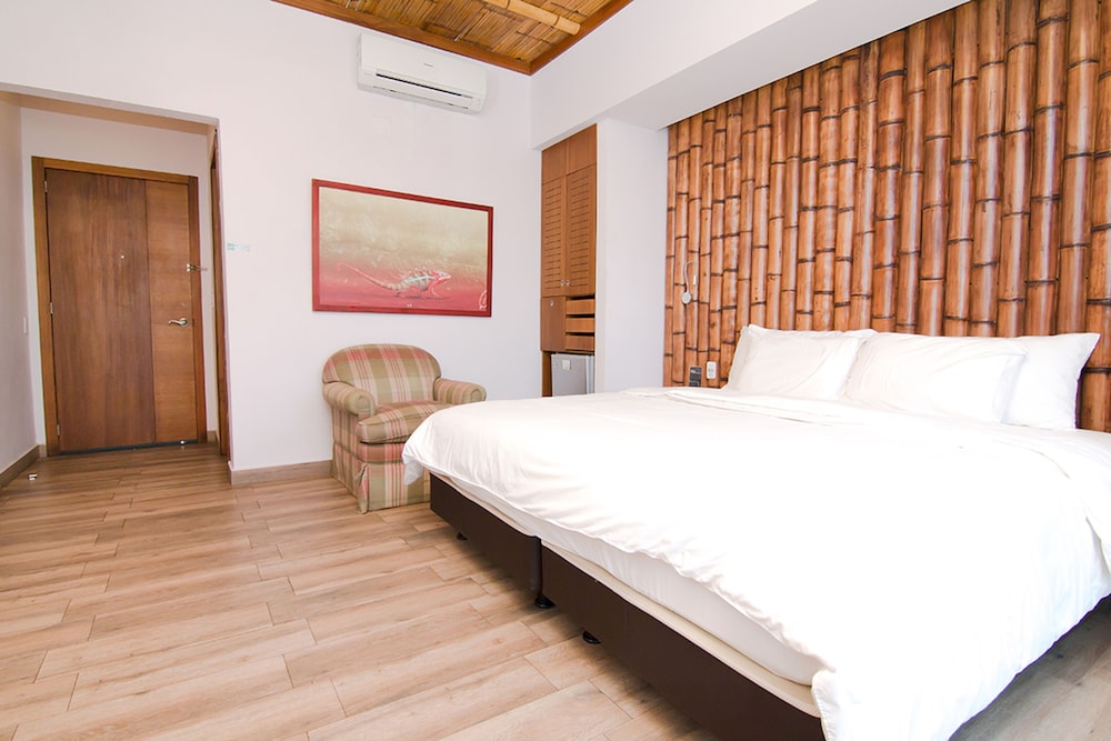 Nativa Bambu Ecolodge 10/76