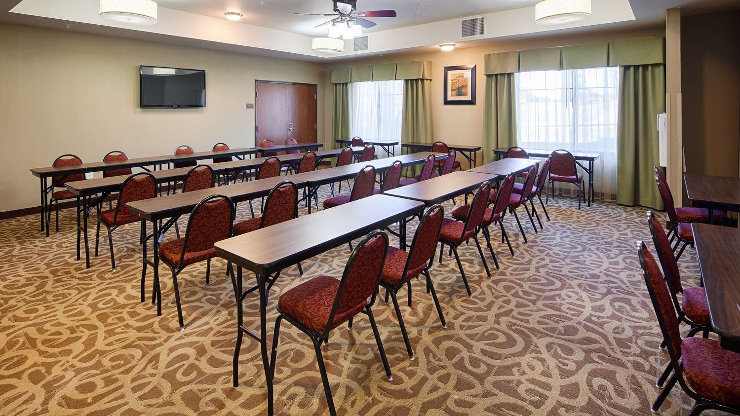 BEST WESTERN PLUS DeSoto Inn & Suites 14/15