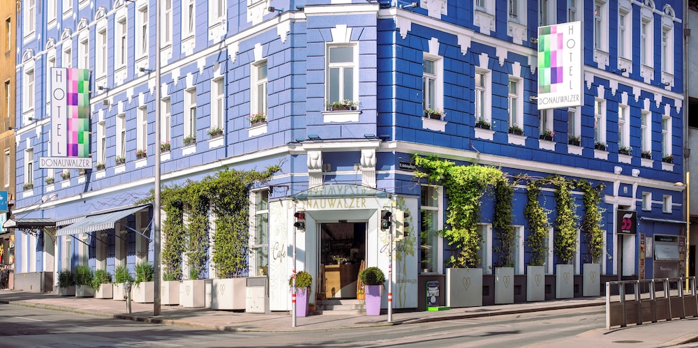 Boutique Hotel Donauwalzer 69/76