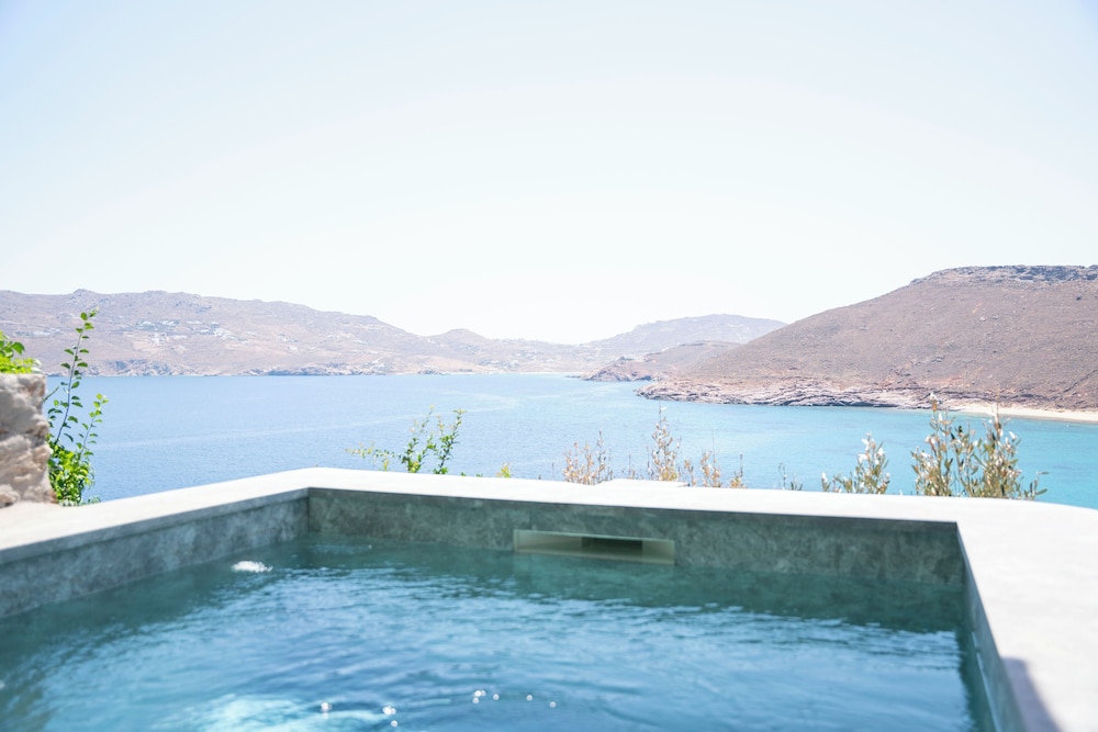 Albatros Club Mykonos 46/50