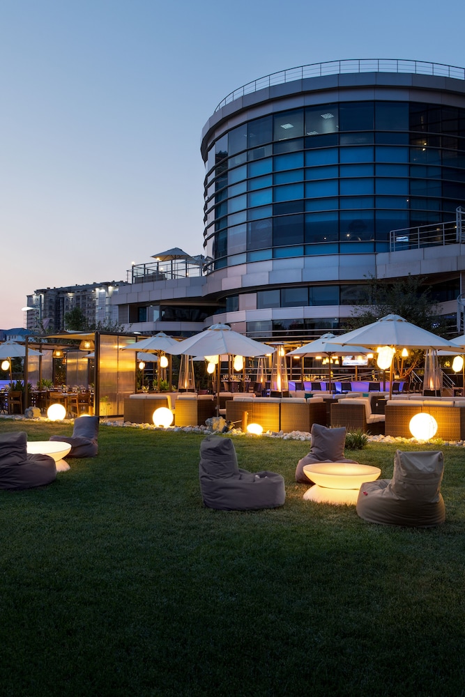 Renaissance Atyrau Hotel 2/54