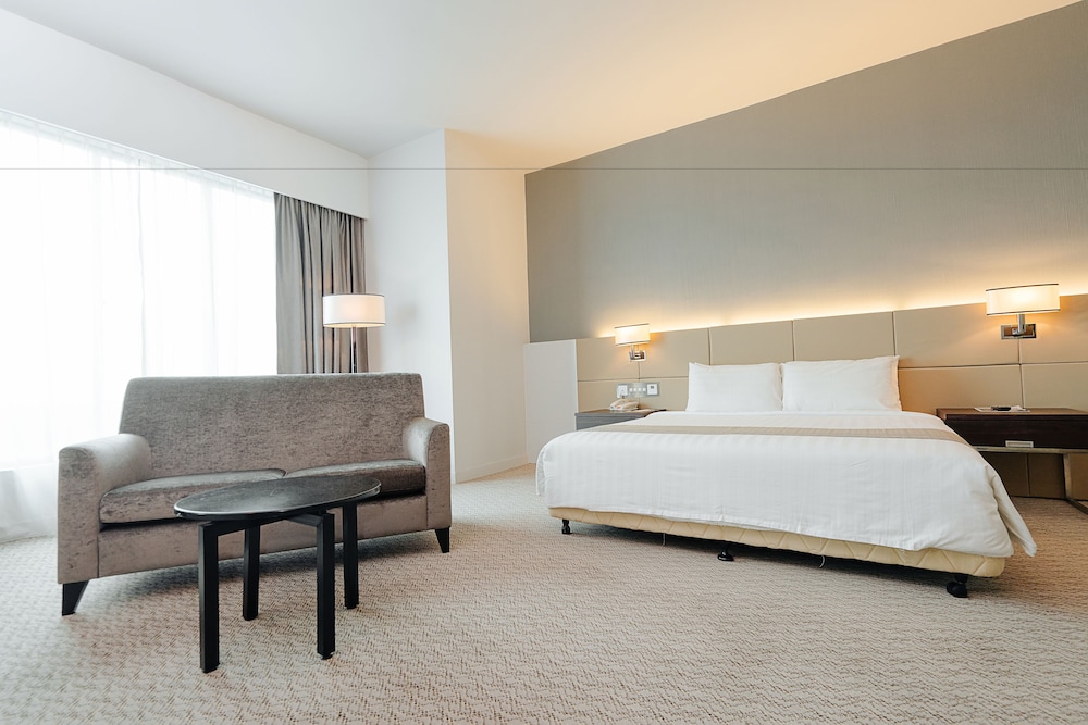 RAIA HOTEL AND CONVENTION CENTRE ALOR SETAR 12/50