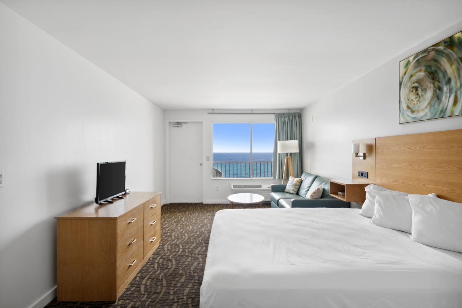 Premier, Suite, 1 King and 2 Double Beds, Bunk Bed, Beach Front