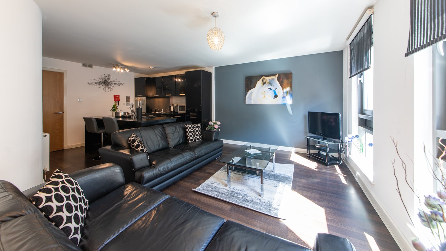 The Spires Serviced Apartments Glasgow 9/13