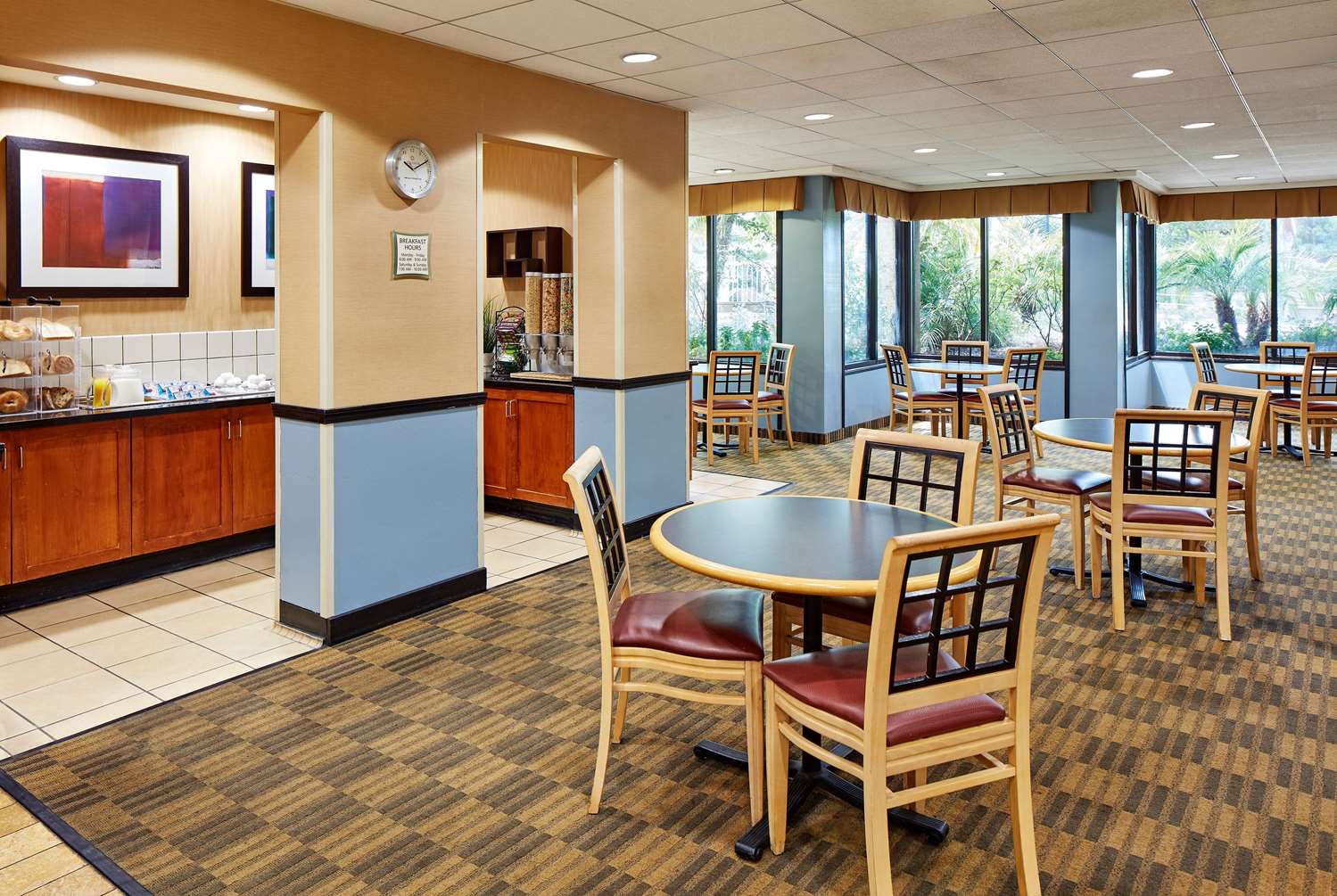 restaurant cafeteria
