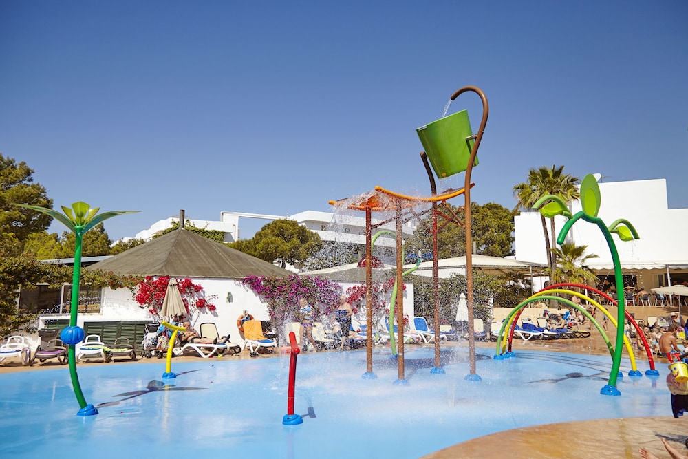 Hotel Club Es Talaial 57/68
