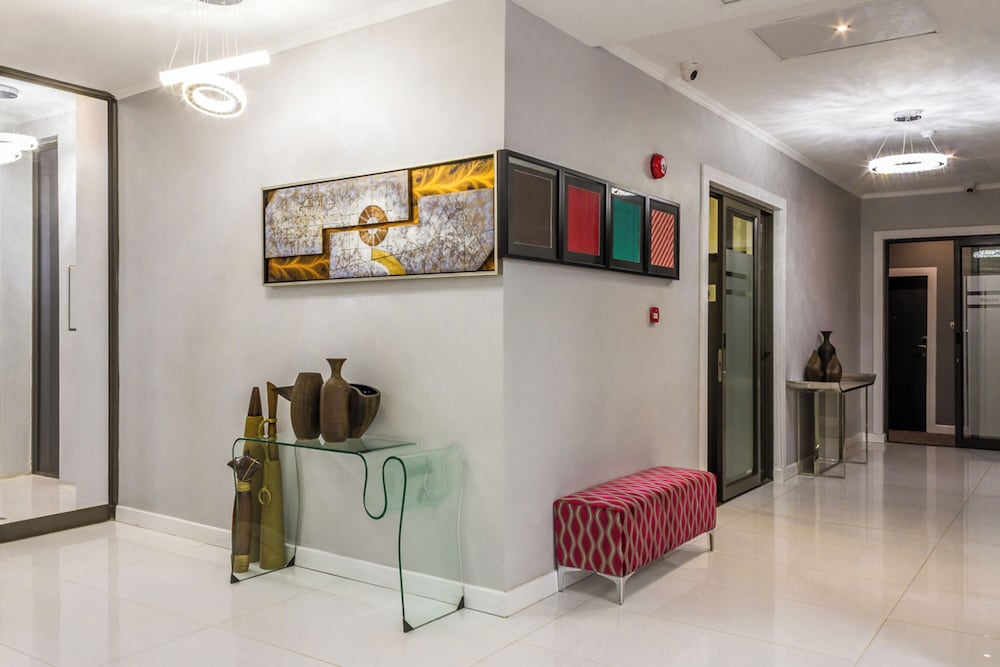 Staywell Hotels 25/34