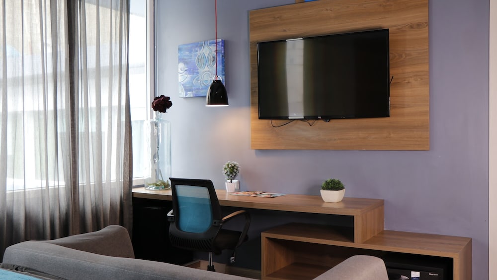 HOTEL BLUE CONCEPT 60/65