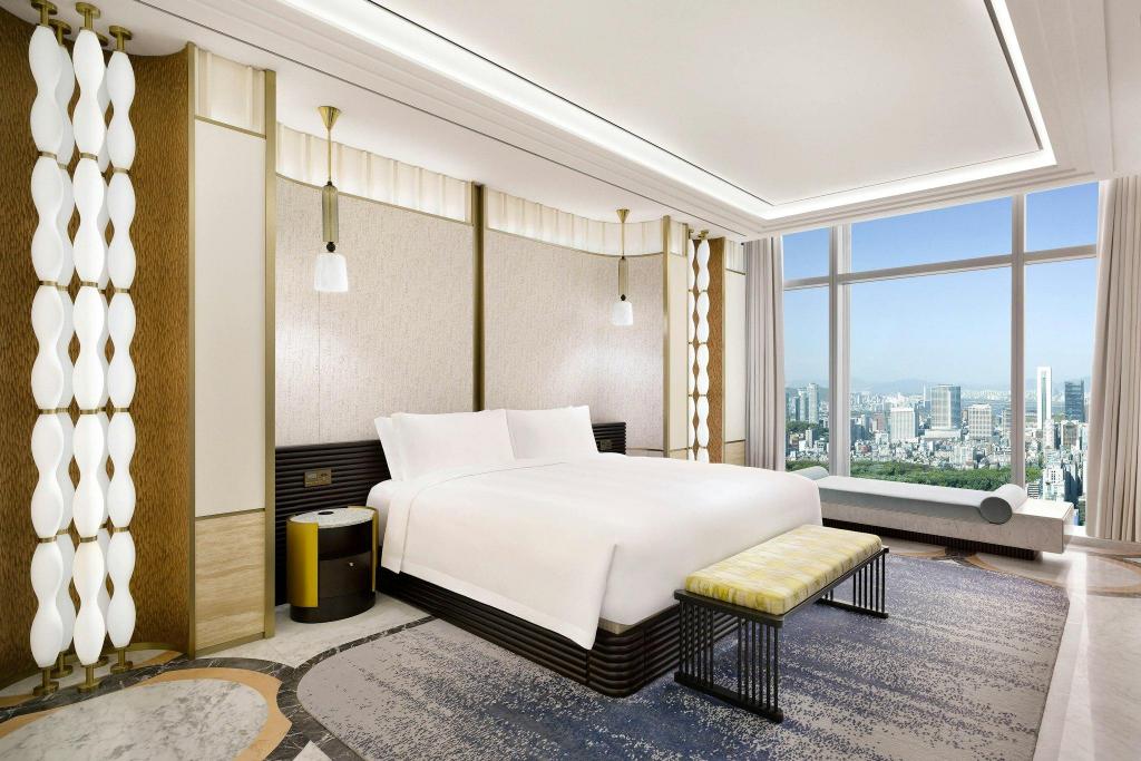1 Bedroom, Presidential, Grand, Master, Suite, King Bed, City View