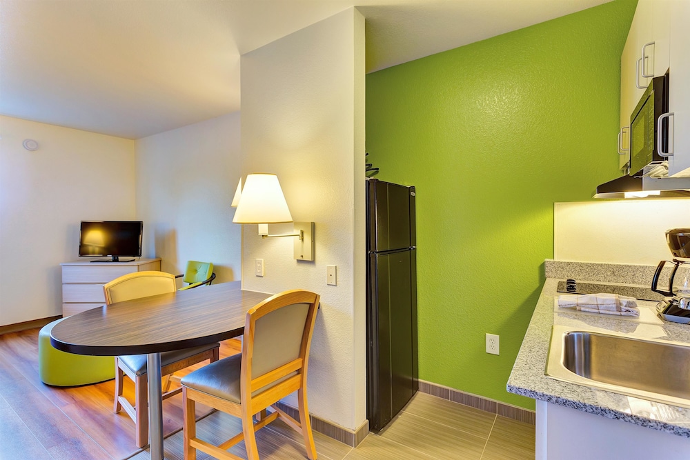 Motel6 Belmont, CA San Francisco Redwood City 40/61