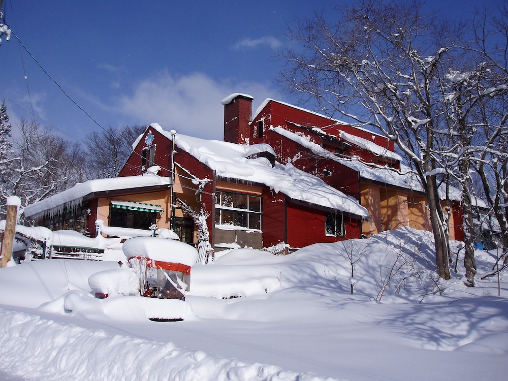 Country Inn Canadian House 4/50