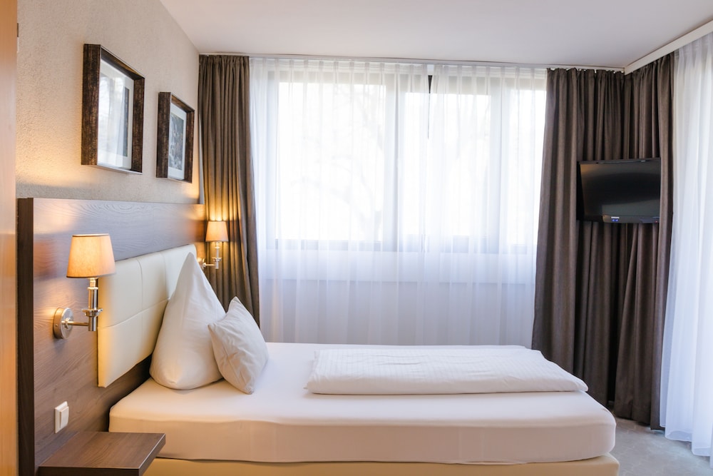 Parkhotel Luise 18/47
